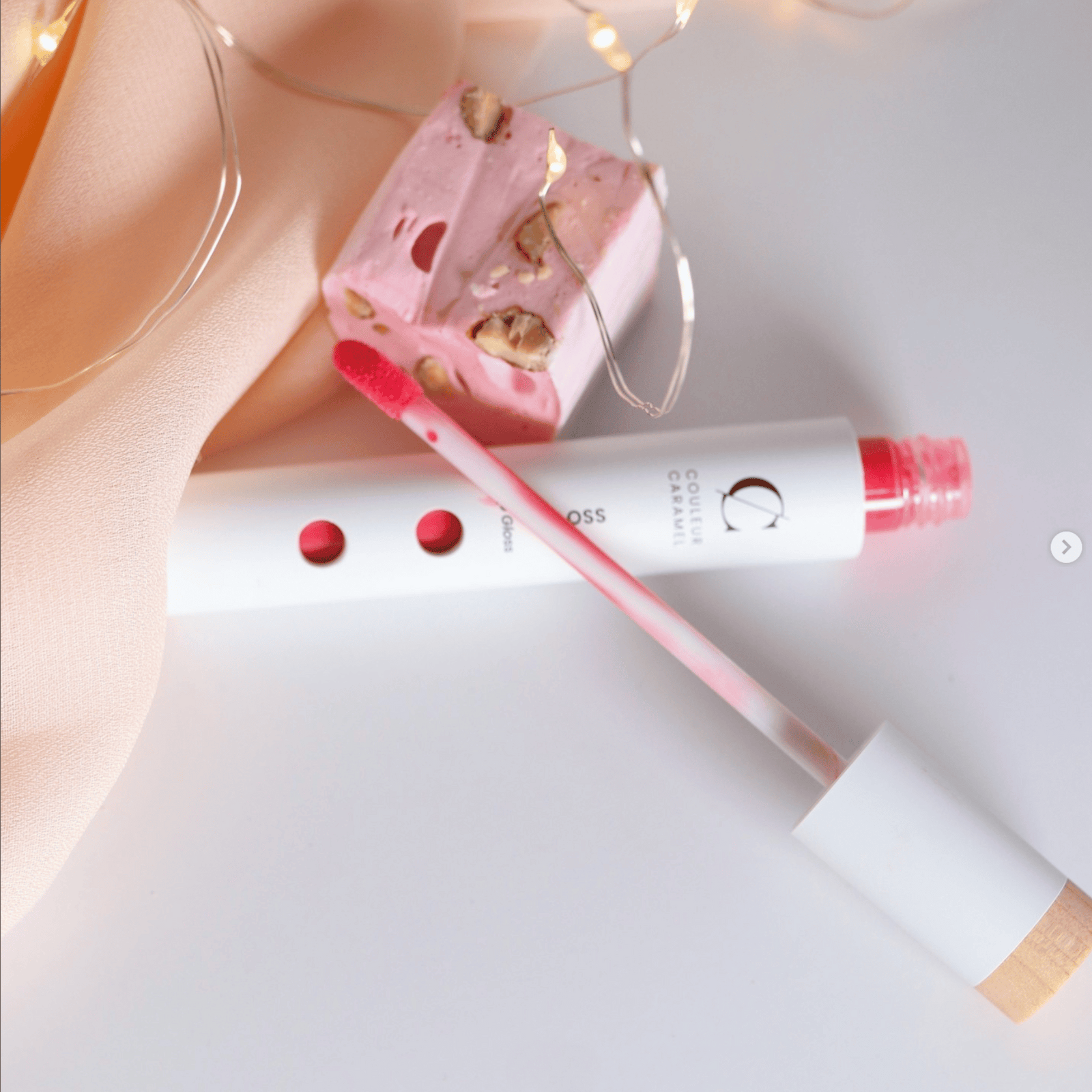 couleur caramel lipgloss with pink things