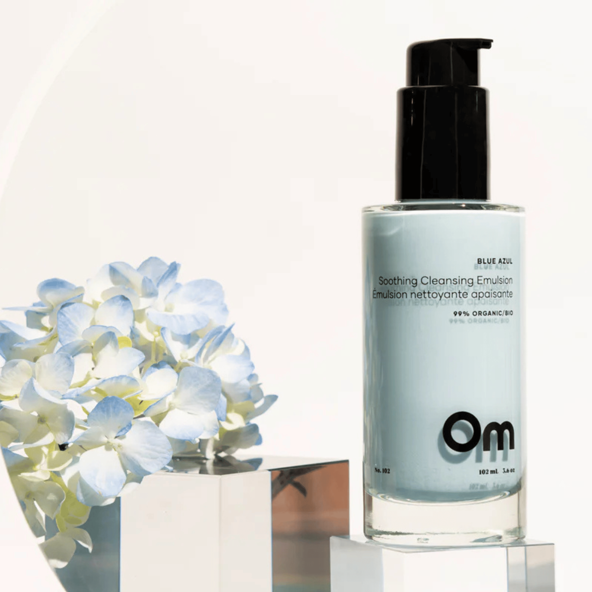 Om Blue Azul Soothing Cleansing Emulsion