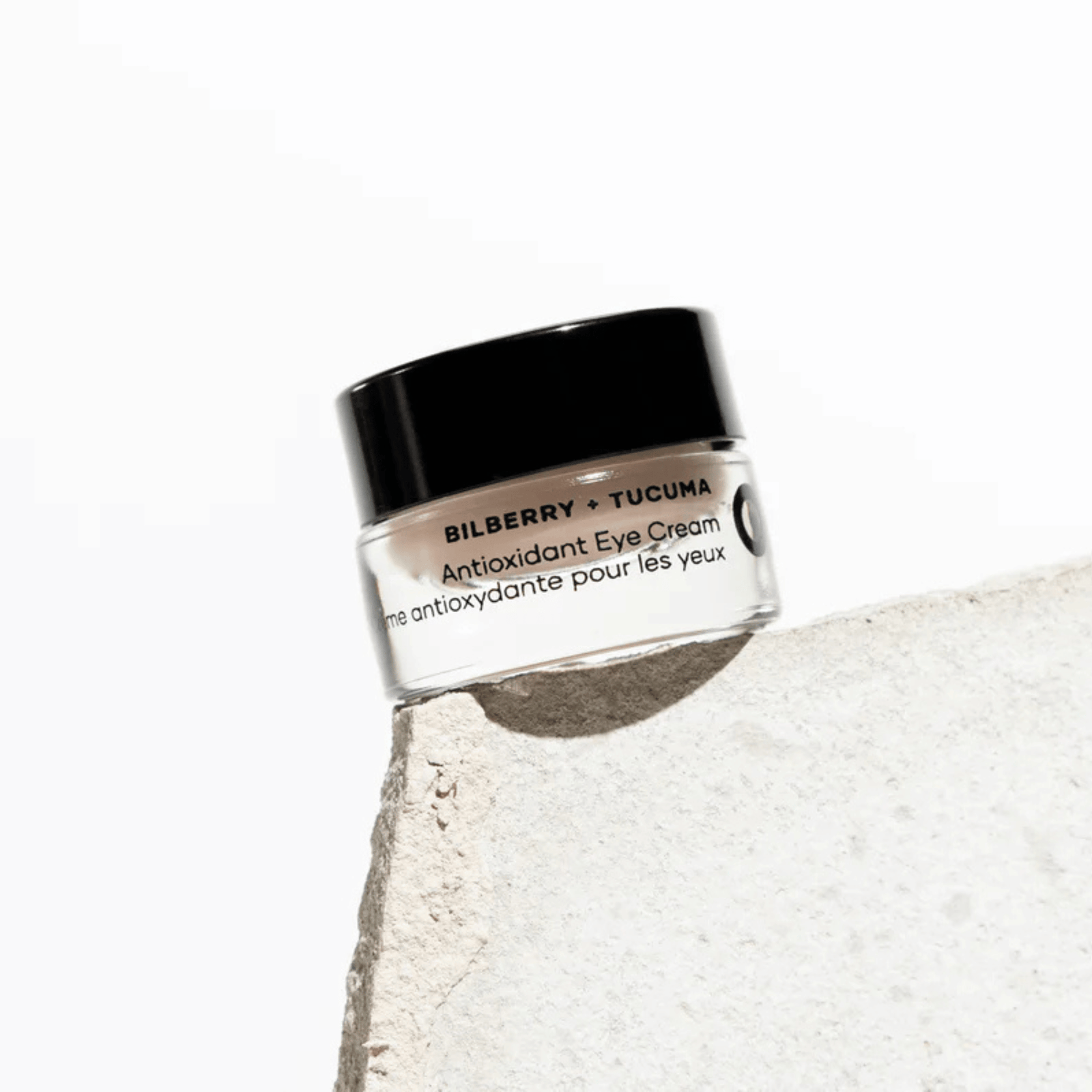 Om Bilberry + Tucuma Antioxidant Eye Cream