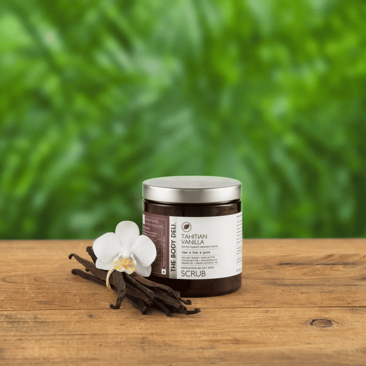 scrub on wood with vanilla and flower
